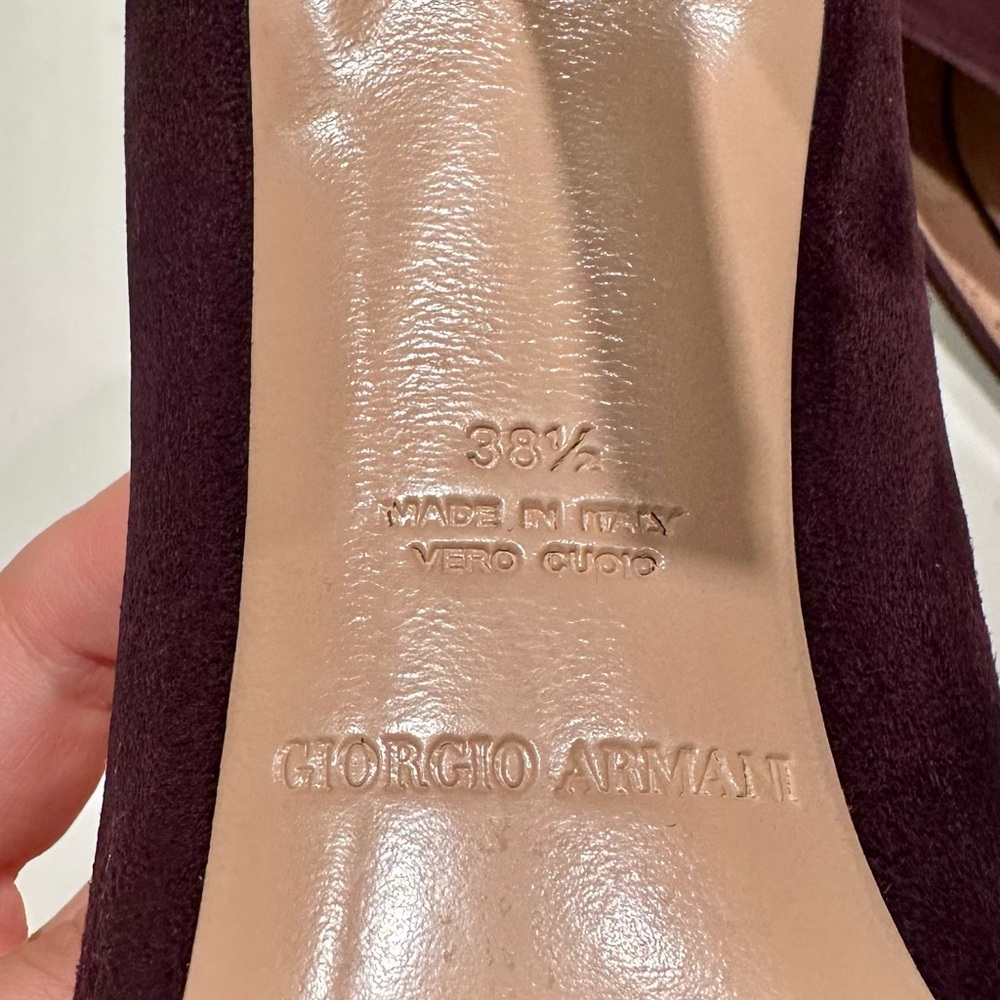 Giorgio Armani Dark Burgundy Suede Pointed Toe Heels - size 8.5 / 38.5 - Picture 8 of 8